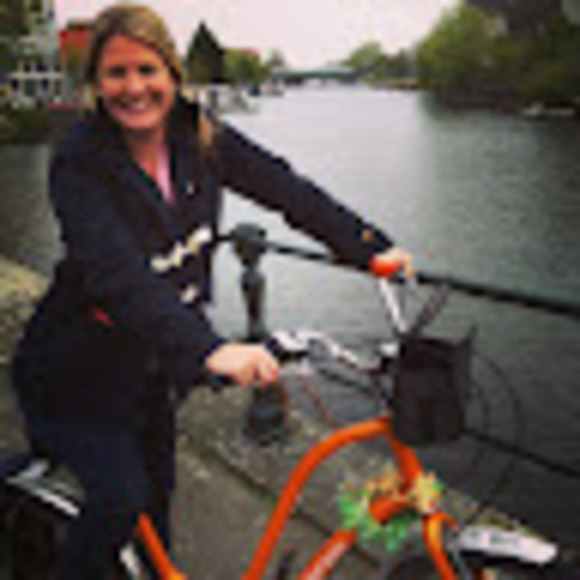 Meet your Posher, Fiona - Picture 1 of 1